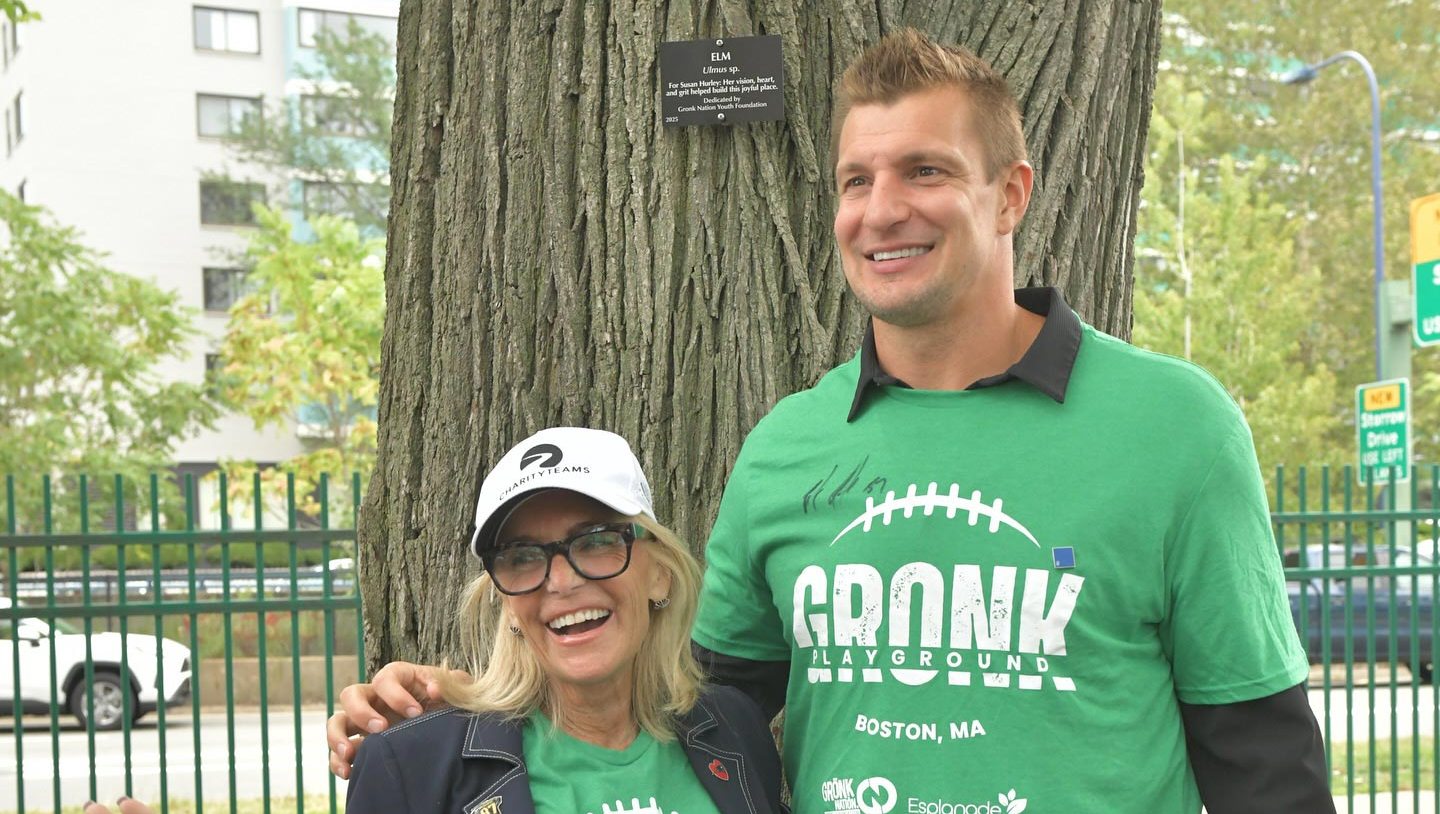 Rob Gronkowski Mourns the Death of Former Patriots Cheerleader Susan Hurley