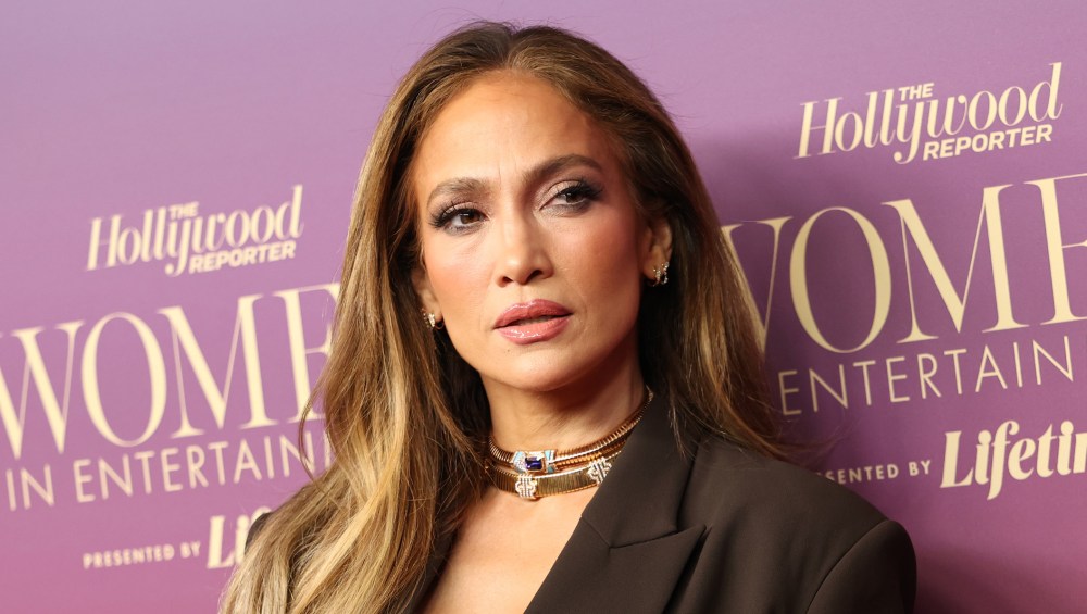 Jennifer Lopez's Cozy Cardigan Nails Winter's Top Trend