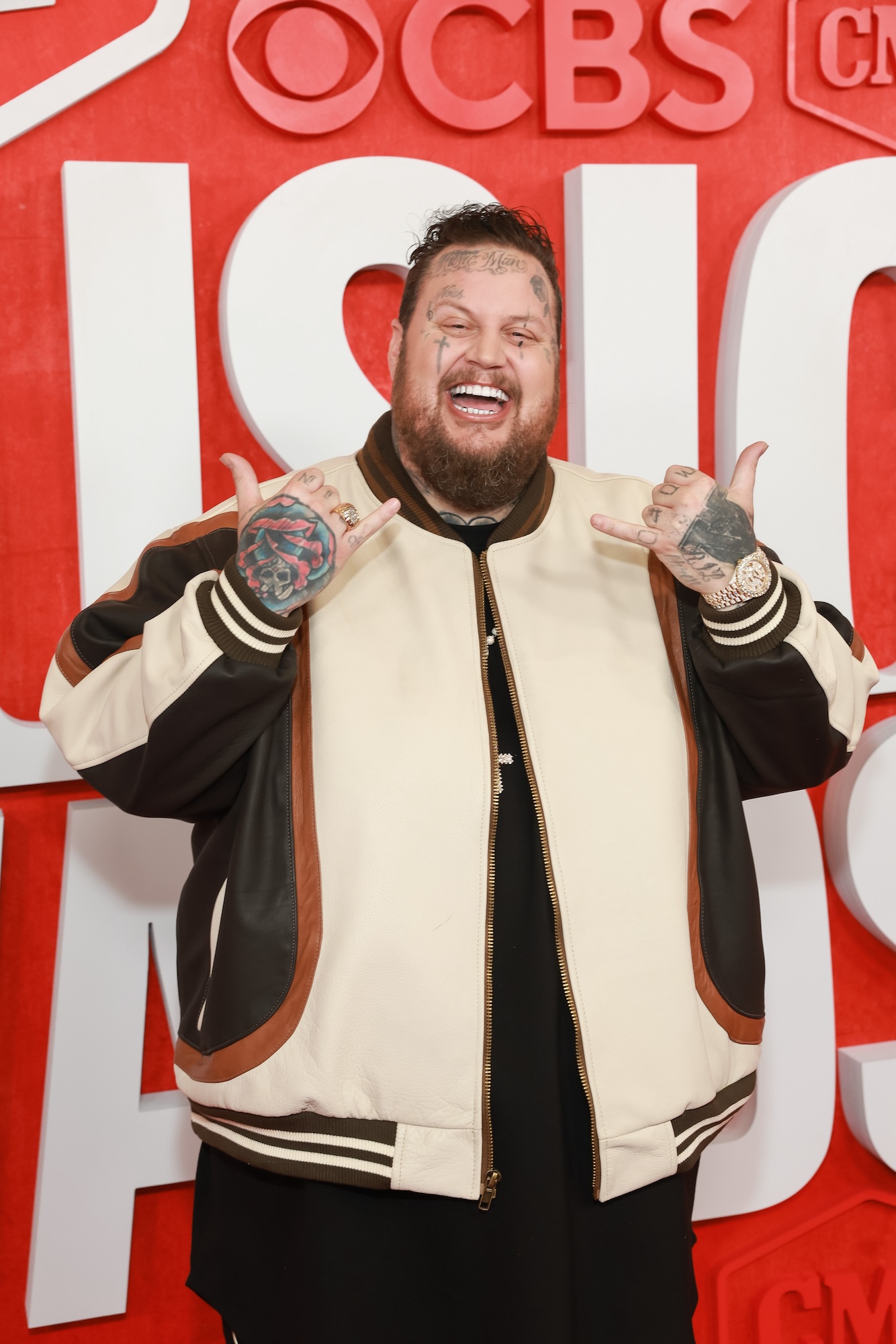 Jelly Roll Reveals Freshly Shaven Look For 1st Time Since Losing 200 Lbs