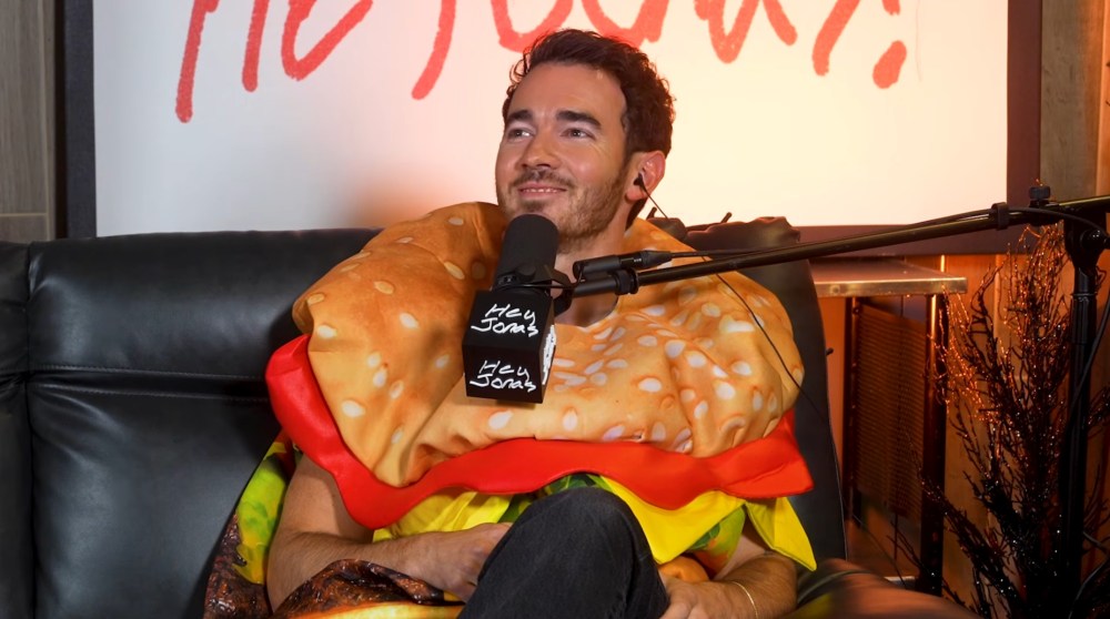 Kevin Jonas Accidentally Sent Photo of Penis to His Brothers Nick and Joe