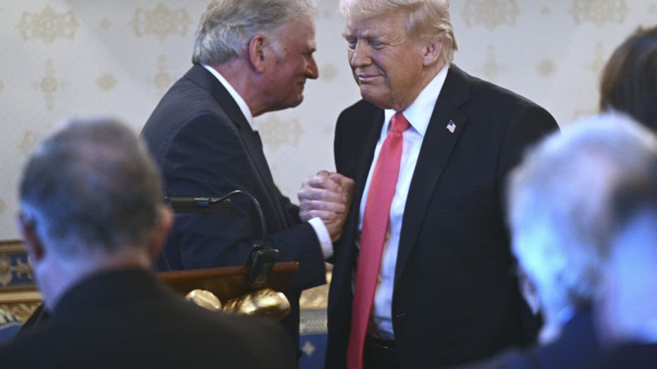 Franklin Graham defends Trump in letter shared on Truth Social after AI ‘Jesus’ image backlash