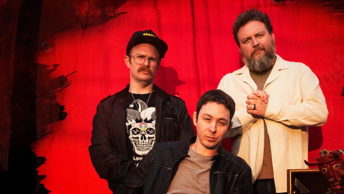 7 Best Podcasts on Netflix Right Now (April 2026): 'The Big Picture' and More