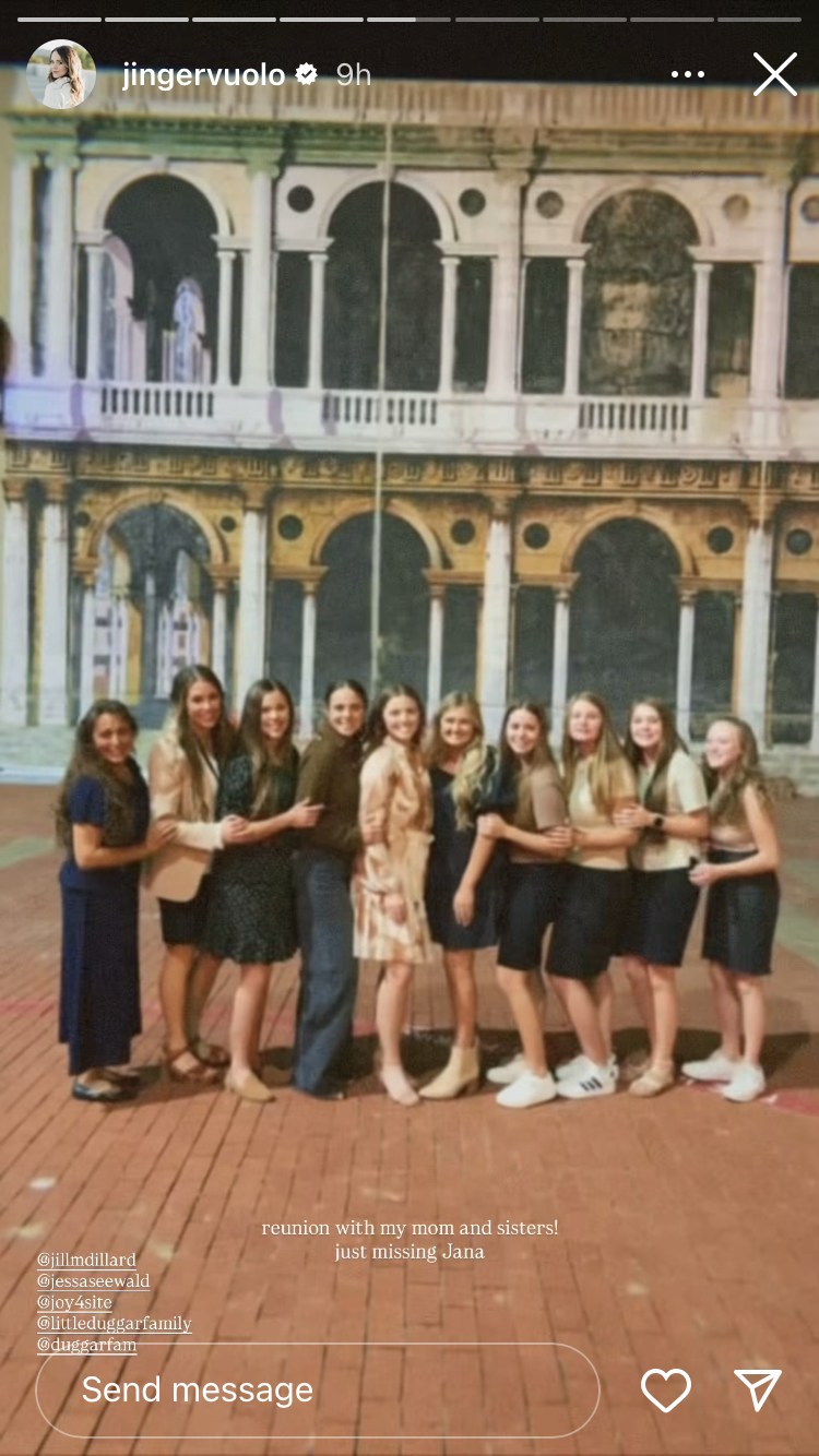 Jinger Duggar Documents Rare Reunion With Mom Michelle and Most Sisters