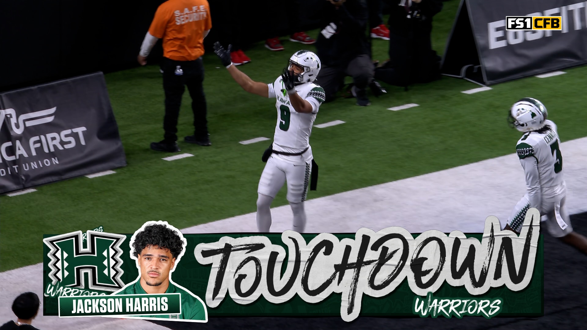 Jackson Harris takes it to the house for 70-yards, giving Hawai'i an early lead over UNLV