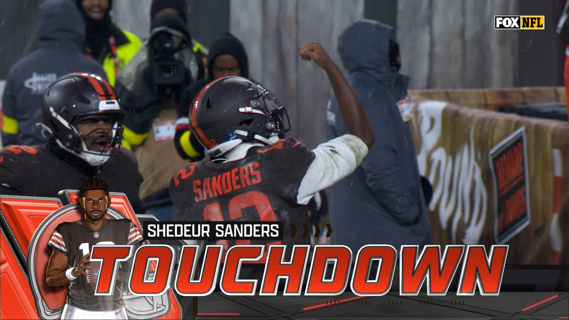 Shedeur Sanders escapes pressure for a 6-yard TD, Browns trail Titans