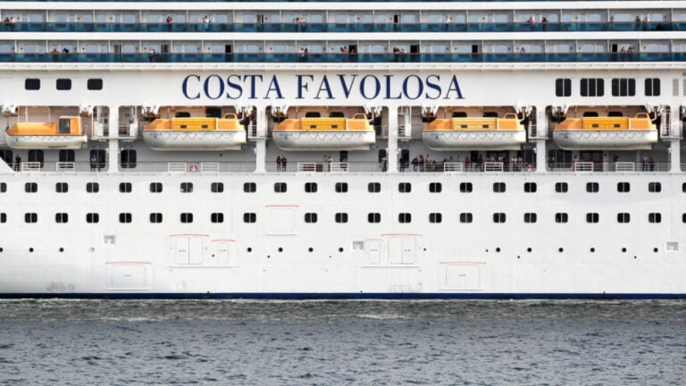 Costa Favolosa Hit by Violent Seas as Cyclone Rocks Ship Overnight