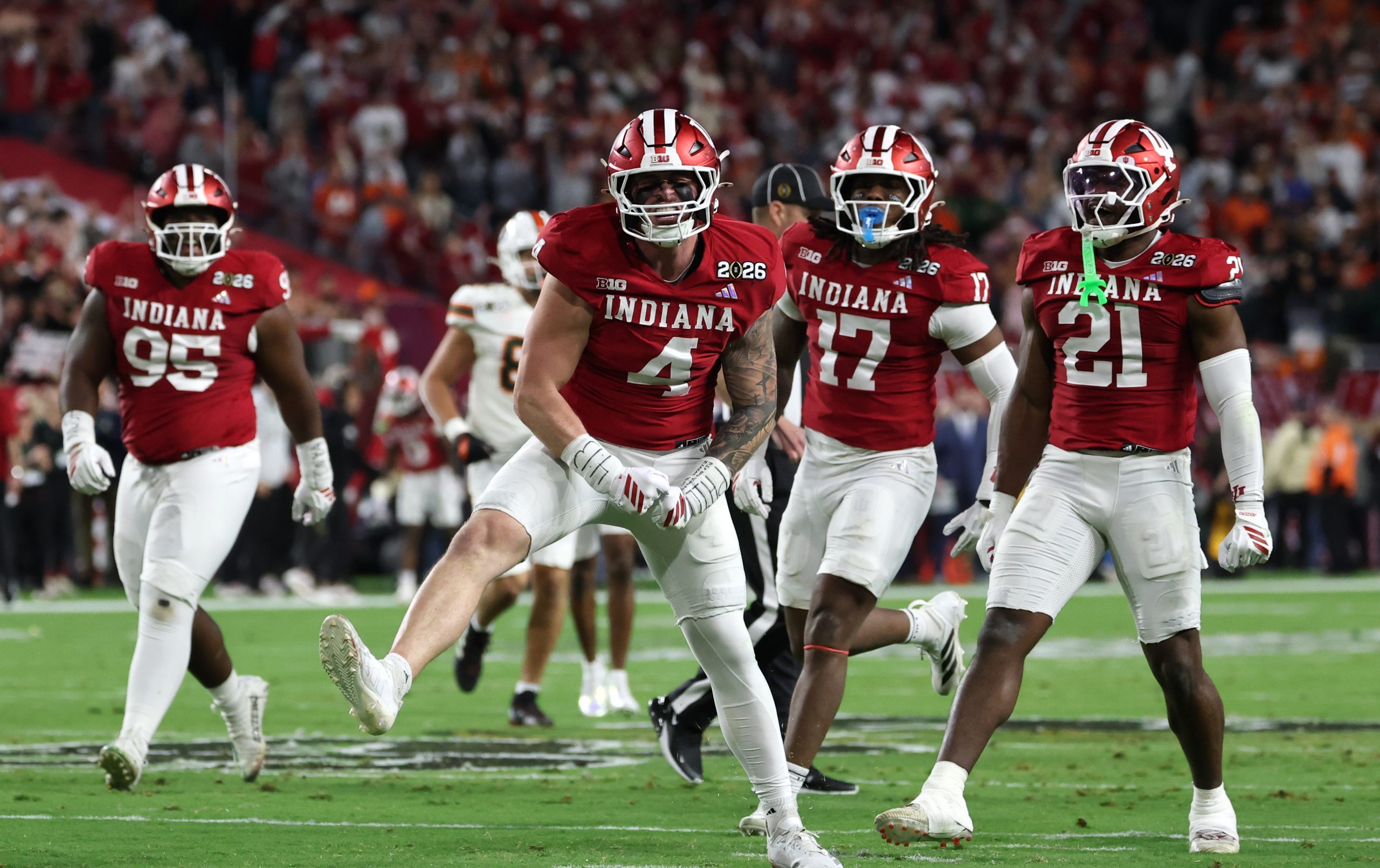 DraftKings Promo Code: Bet $5, Get $200 on College Football This Weekend