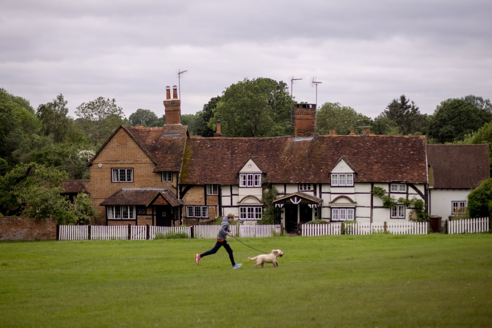 House Swapping Is the Newest Travel Trend Nearly 20 Years After 'The Holiday'