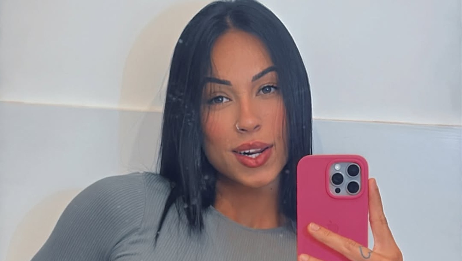 Influencer Karla Thaynnara Dies at 25 in Motorcycle Accident, Dad Dies After