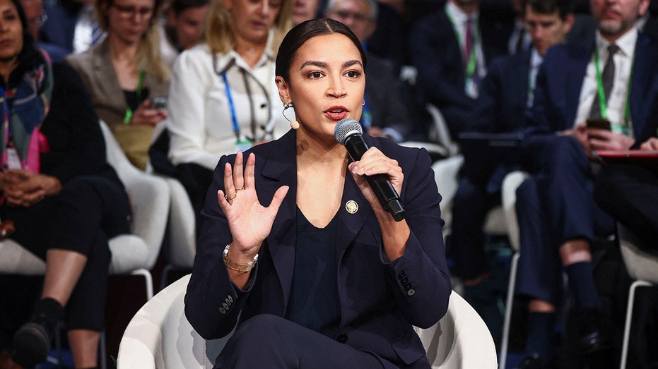 AOC mocked for ‘absolute train wreck’ weekend on global stage: 'Made a fool out of herself'