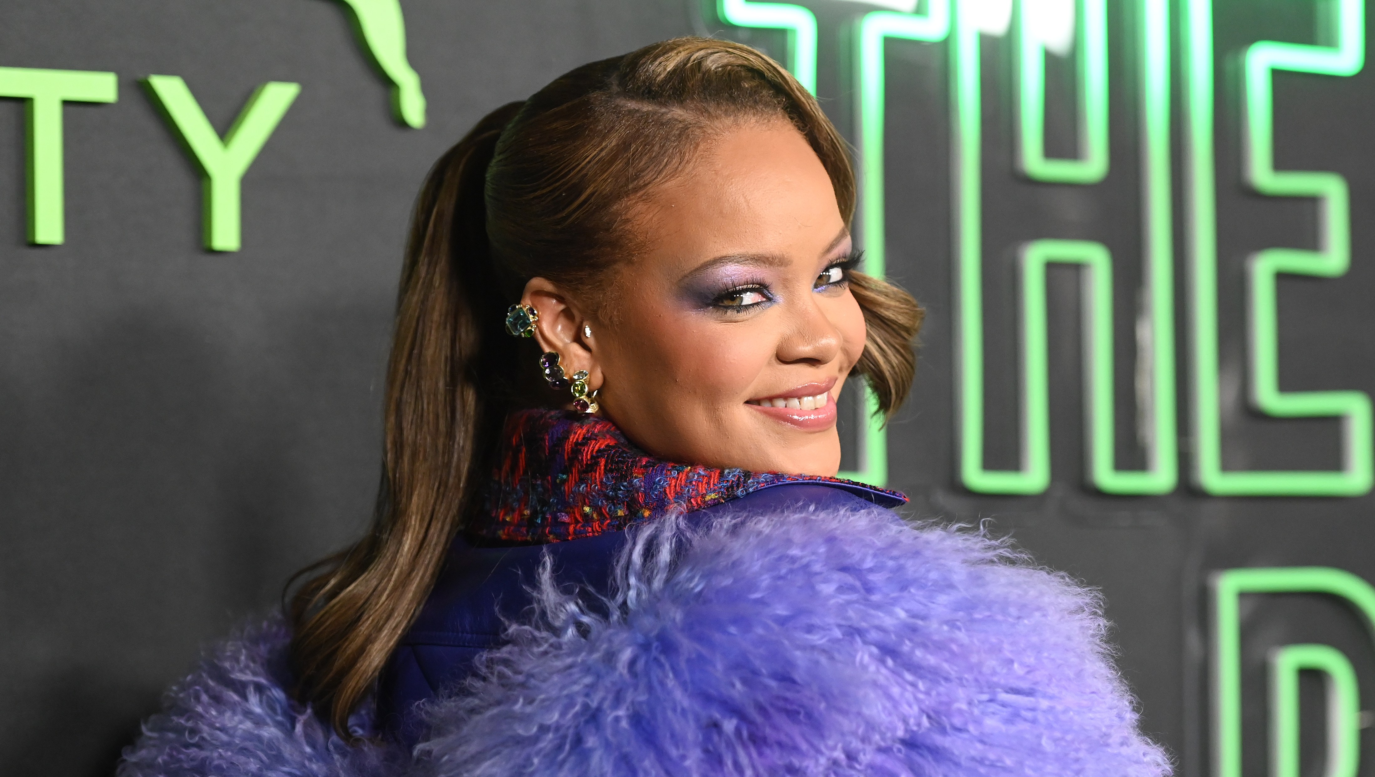 Rihanna Elevated a Casual Outfit With a Luxe Crescent Bag — The Look