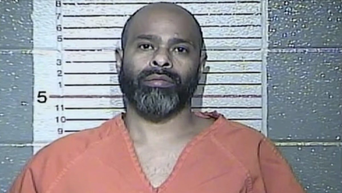 Father Shoots 2 Students, Kills 1 While Visiting Son on College Campus