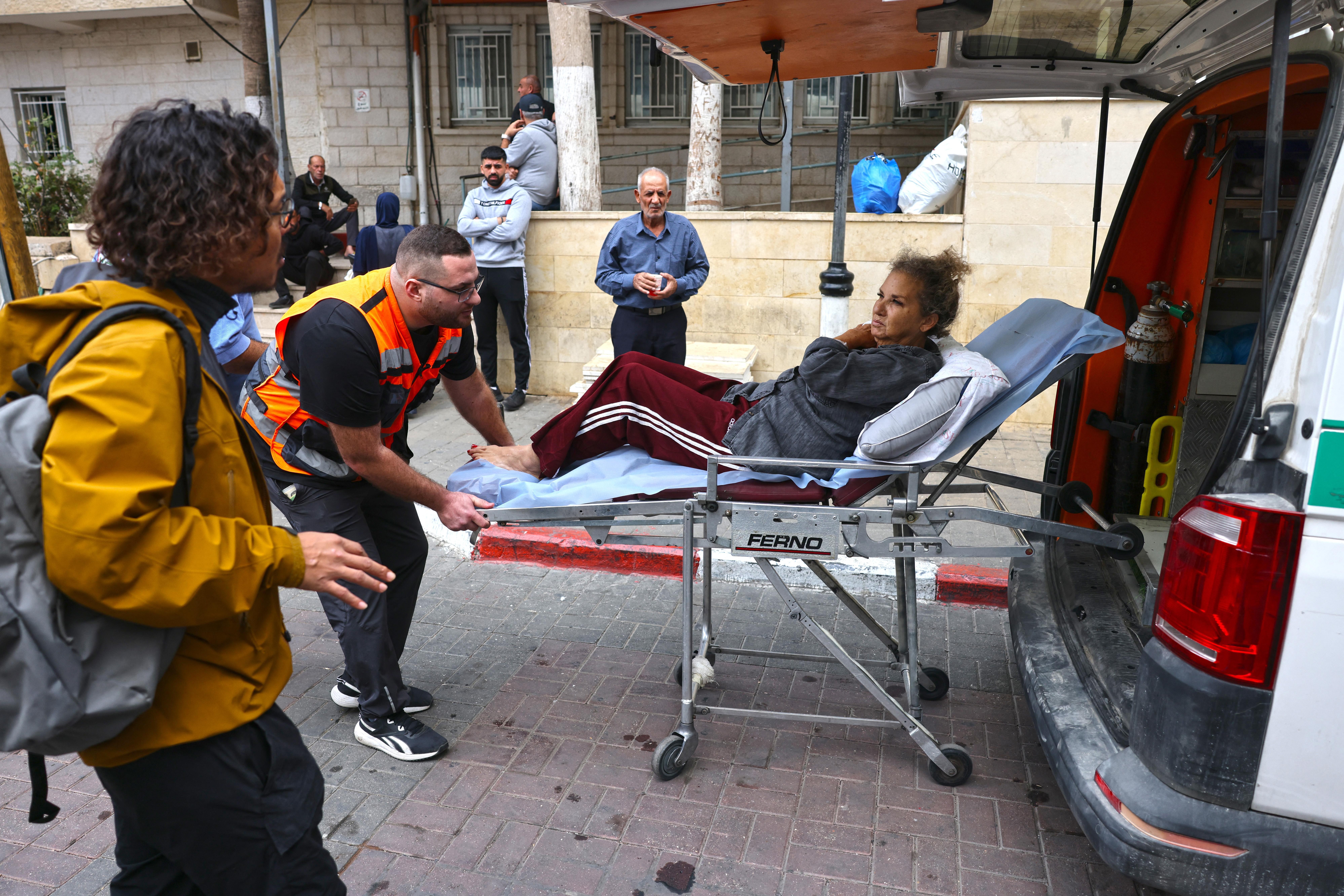 West Bank settlers brutally attack a Washington Post journalist