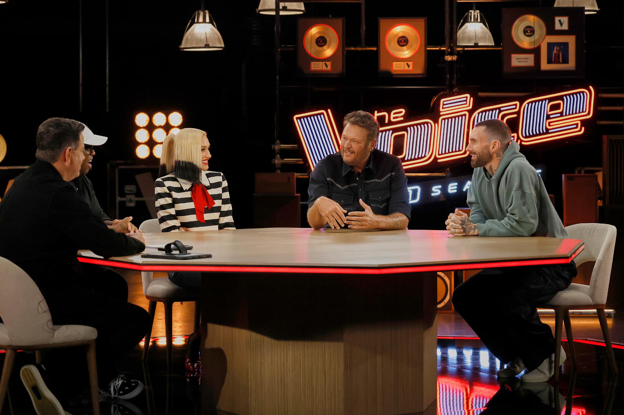 Carson Daly Thought Blake Shelton, Gwen Stefani Should 'Pump the Brakes'