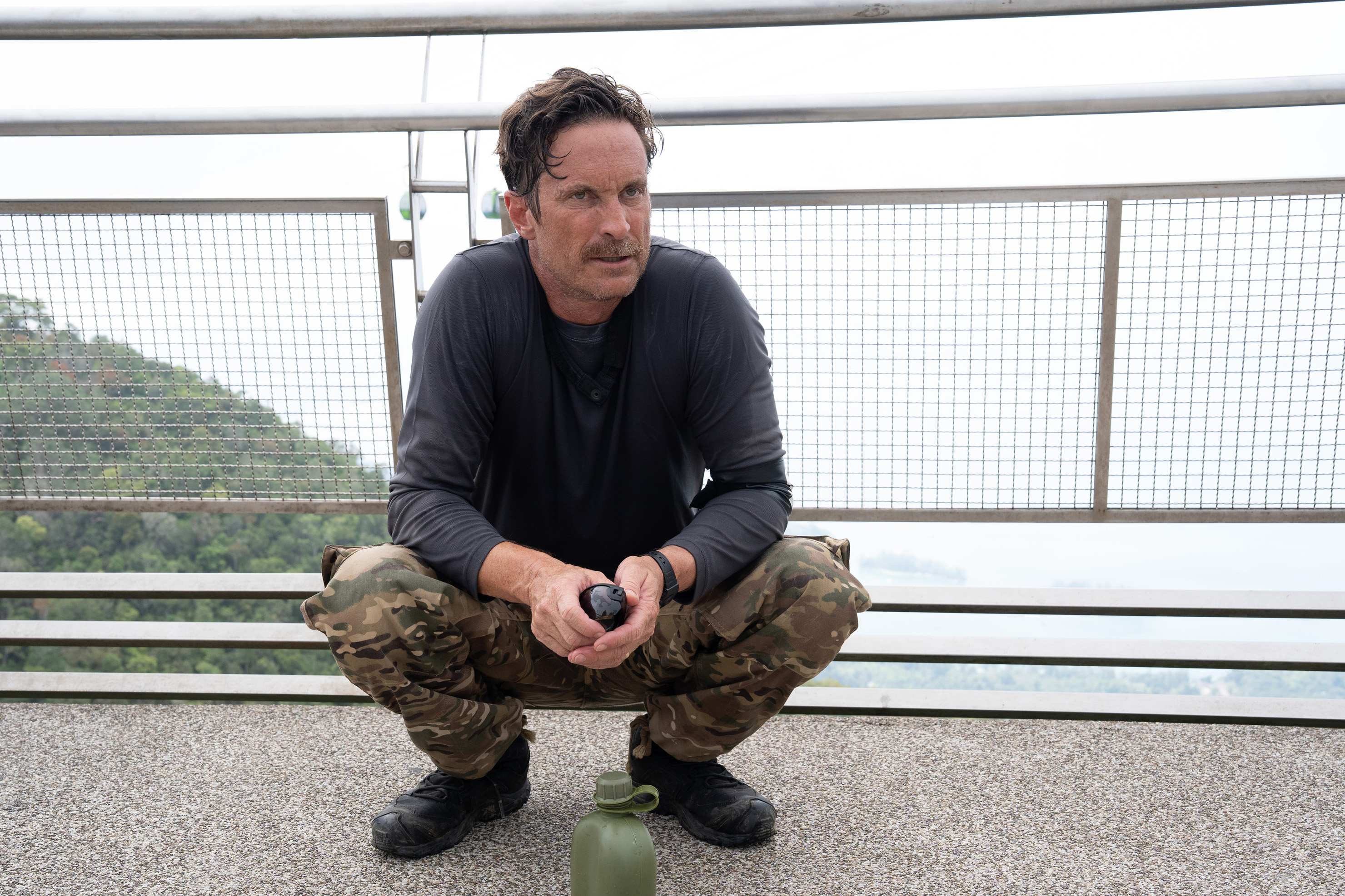 Special Forces' Oliver Hudson Addresses Self Esteem Issues Due to Famous Family