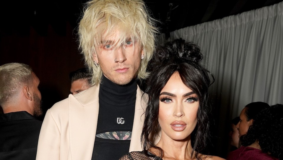 Machine Gun Kelly Reacts to Fabricated Post About 'Fumbling' Megan Fox