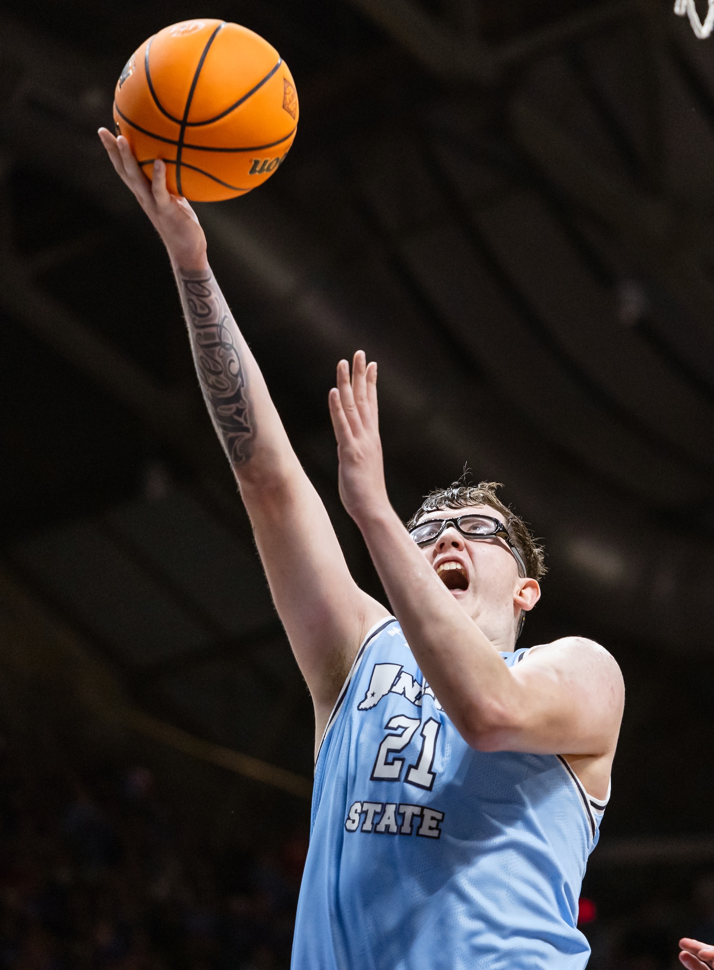 Who Is Robbie Avila? Meet the March Madness Star Dubbed ‘Cream Abdul-Jabbar’