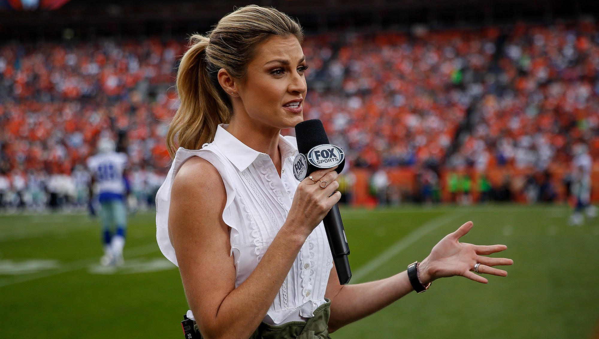 Erin Andrews' Candid Comments on Her NFL Sideline Experiences: Mishaps, More