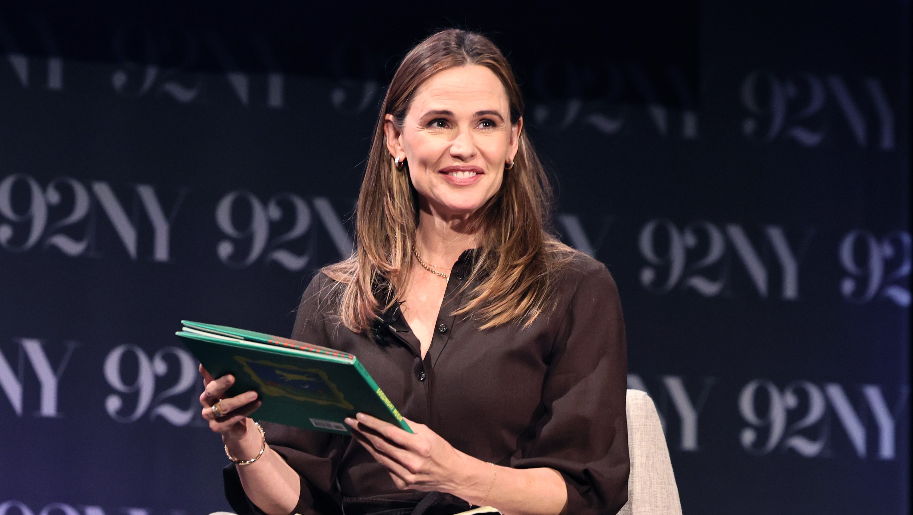 Jennifer Garner's Two-Piece Set Is the Only Outfit We Need for the Office