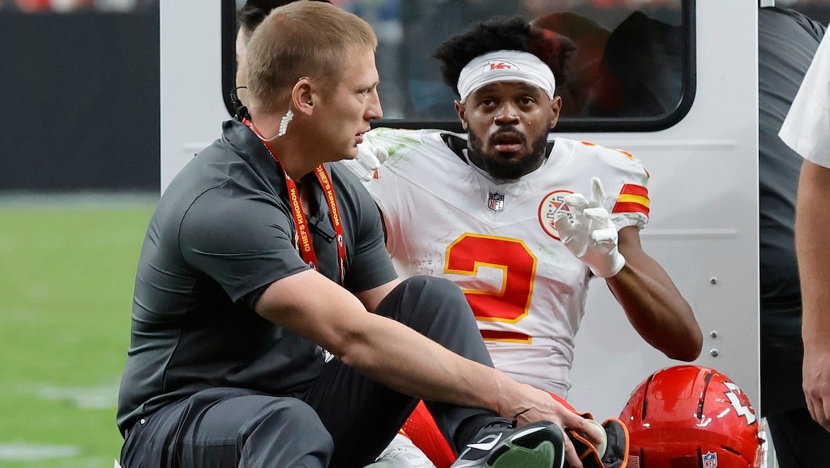 Chiefs Receive Surprising Tyquan Thornton News After Gruesome Ankle Injury
